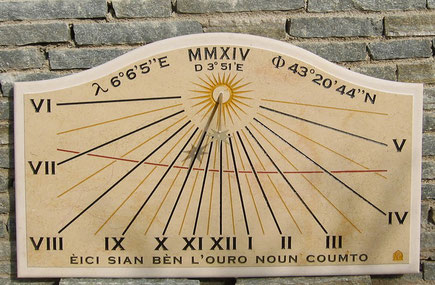 sundial-forcalqueiret-var-83-vertical-dial-sundials-stone-sale-purchase-engraved-facade