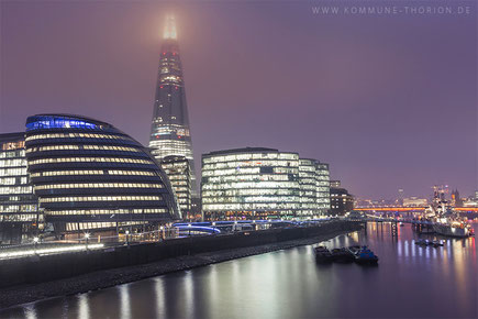 City Hall und the Shard von der Tower Bridge