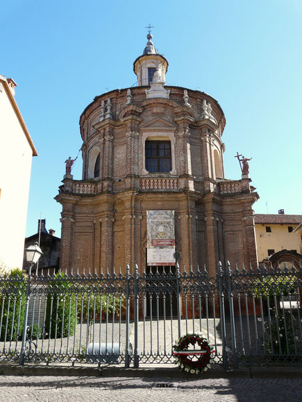 Chiesa San Bernardino Facciata   (Wikimedia Commonsより)