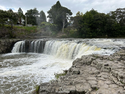 Haruru Falls