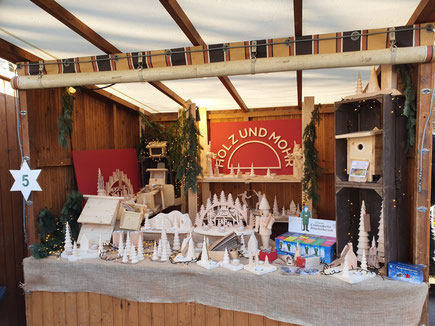Stand auf dem Waldweihnachtsmarkt (Foto D. Mohr)