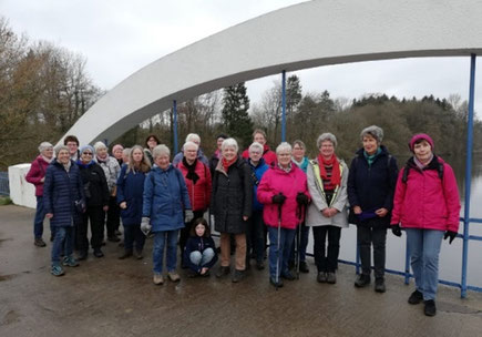 LandFrauen bei Wind und Wetter unterwegs