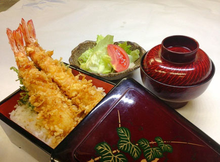 手打ちそば・うどん郷土料理　泉の里　こだわりの天ぷら