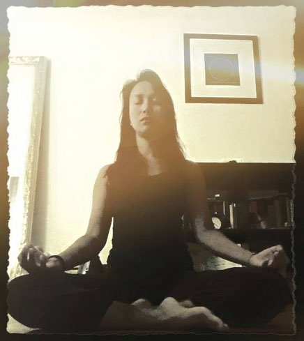 Morgenmeditation für Anfänger, Meditationstipps, Entspannung, Achtsamkeit, Meditation Online-Kurs, Meditationskurs in Zürich Oerlikon. Meditationsausbildung und Meditationslehrer Ausbildung in Zürich Oerlikon