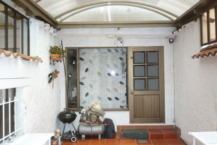PUERTAS EN ALUMINIO