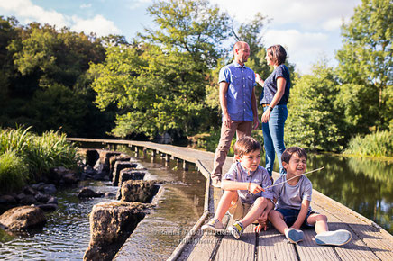 photos de famille, photos d'enfants, portraits de famille, vendée, photos de famille en vendée, photographe de famille en vendée, famille en bleu, camaieu de bleu, rachel jabot ferreiro, erjihef photo, harmonie vestimentaire et photo