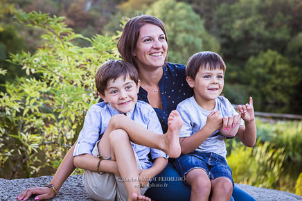 photos de famille, photos d'enfants, portraits de famille, vendée, photos de famille en vendée, photographe de famille en vendée, famille en bleu, camaieu de bleu, rachel jabot ferreiro, erjihef photo, harmonie vestimentaire et photo