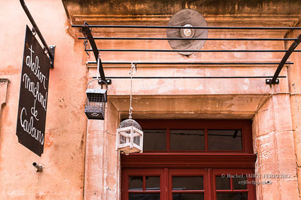 Roussilon, vaucluse, vallis clausa, Luberon, Provence, ocres, ocres de roussillon, pigments naturels, village de provence, erjihef photo, rachel jabot ferreiro