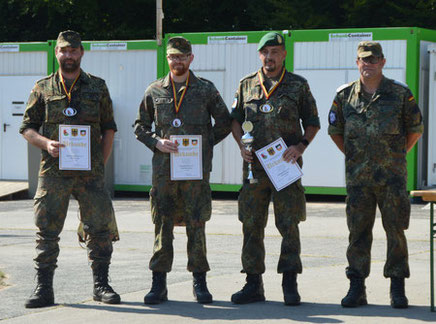 Siegerehrung Reservisten des Gästeschießen - Reservistenkameradschaft Wittgenstein