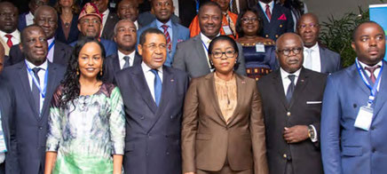 Le Premier ministre du Gabon, Mme Ossouka Raponda (veste marron et lunettes) a ouvert les travaux des Etats Généraux du fonctionnement des institutions de la Cemac