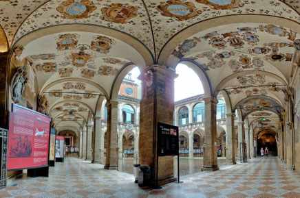 Bologna top things to do  - Bologna Porticoes -Copyright Scott D. Haddow