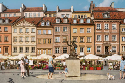 the_Old_Town_Market_Square_fot. the_City_of_Warsaw