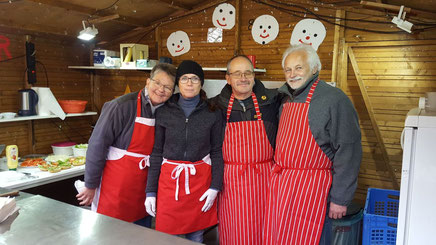 Team 4 Die Spezialisten auf dem Adventsmarkt