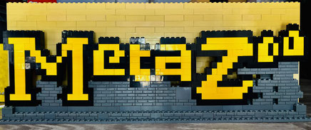 MetaZoo Logo aus Klemmbausteinen erstellt