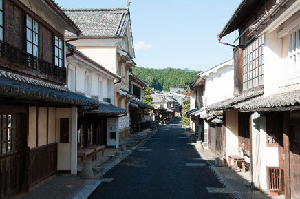 八日市・護国の町並み