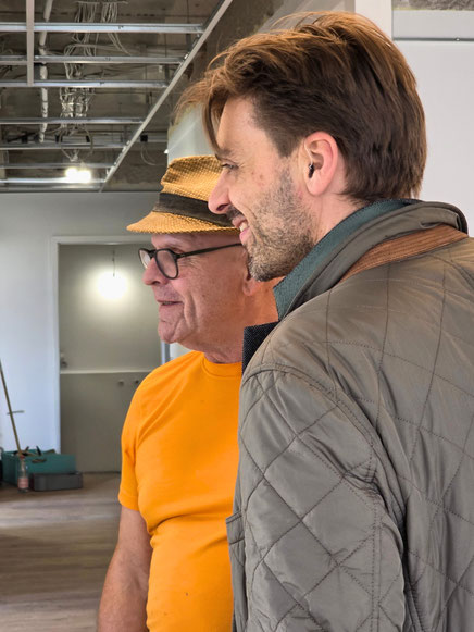 Bauleiter Fritz Gayer und Geschäftsführer Daniel Mudroh sorgen für einen reibungslosen Betrieb auf der Baustelle