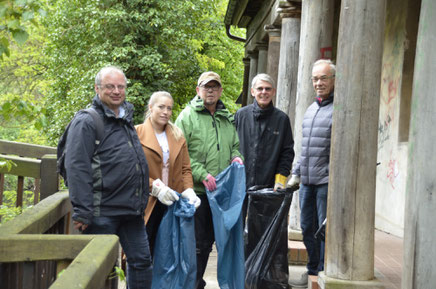 Thorsten Gericke, Julia Fahrenkampf, Norbert Hundt, Thomas Wnuck und Holger Lahne (v.L.) (Aufnahme R.Drews)