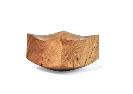 Jörg Pietschmann · V1719 · Oak #collectibledesign #vessel #bowl #woodworking #interiordesign #woodsculptures #art #woodart #wooddesign #decorativewood #originalartwork #modernwoodsculpture #joerg pietschmann #oldwood #functionalsculpture #art