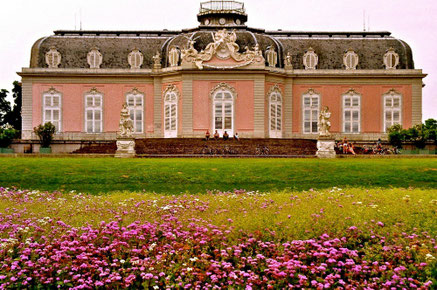 Dusseldorf top things to do - Benrath Palace - Copyright Heribert Pohl