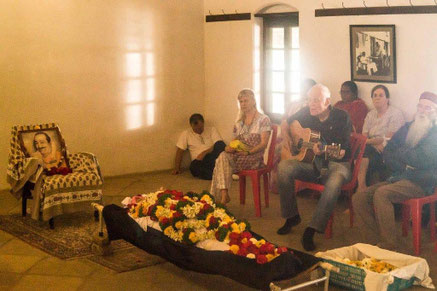 Meherabad ; the viewing prior to her cremation