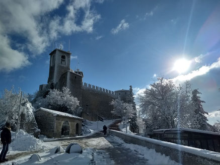 Stunning San Marino - Dante Harker