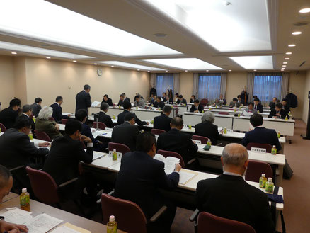北海道歯科医師連盟は多様な活動を通して 北海道歯科医師会の事業を支援し 歯科医業の発展向上と 国民歯科医療の充実のために 活動しています 道歯連盟のページ