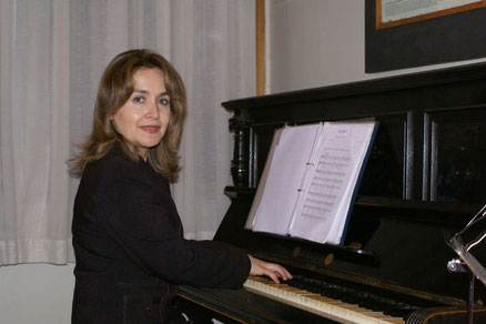 Directora Sra. Jacqueline Rocha Soto.