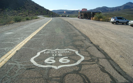 Die Route 66 in Richtung Oatman