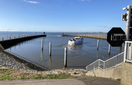 Boot nach der Fahrt durch die Schleuse