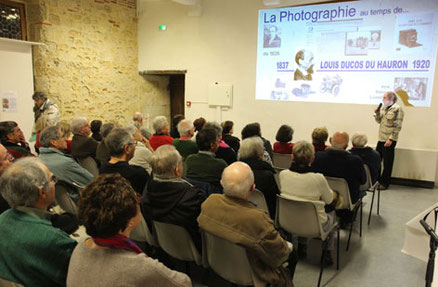 René Dreuil présente son programme au public du musée d'Agen.