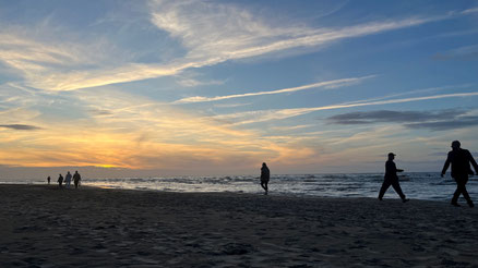 Der Blick auf die Ostsee immer mit herrlichen Sonnenuntergängen