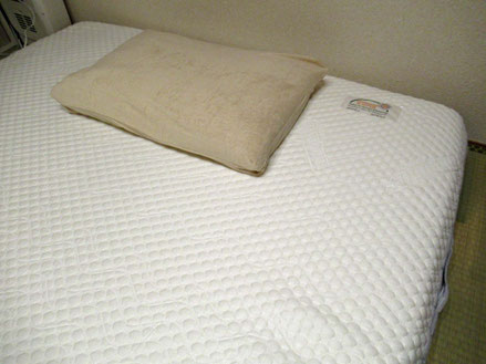 マニフレックスダブルサイズマットレス ホワイト