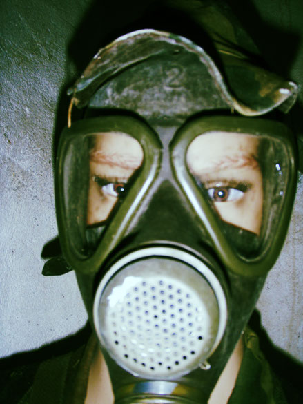 maschera protettiva nel bunker Alto Adige Trentino