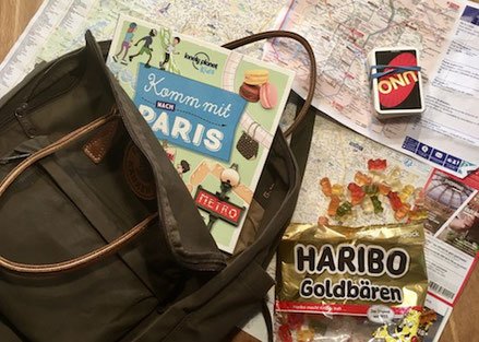 Stadtplan, Metro, Paris, Tasche, Haribo, Gummibärli, Uno, Spiel, alles dabei