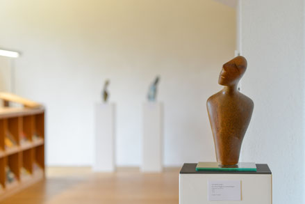 Heidrun Feistner: Niemand singt / Für Hans Magnus Enzensberger / Stein / 37 cm / 2019 / Foto Scholz RFB