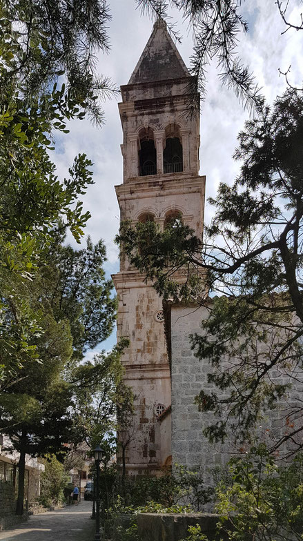 Makarska, das Herz der Makarska Riviera, unser Kroatien Dalmatien Special, Highlites und Secrets an der Makarska Riviera: Altstadt und Muschelmuseum im Kloster