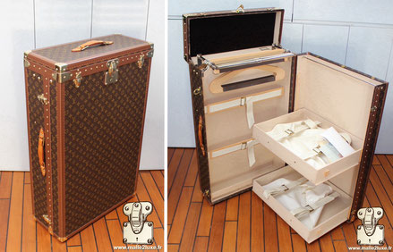 Wardrobe "85 x 20" Année : 1994 Reference : M12050 Valise armoire penderie, un coté penderie, un coté tiroirs. Louis Vuitton