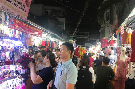 best Hanh thong tay night market Saigon ho chi minh