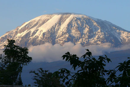 Klimawandel-Report; Kilimandscharo, schmelzende Gletscher auch in Afrika