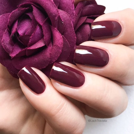 swatch essie in the lobby by LackTraviata
