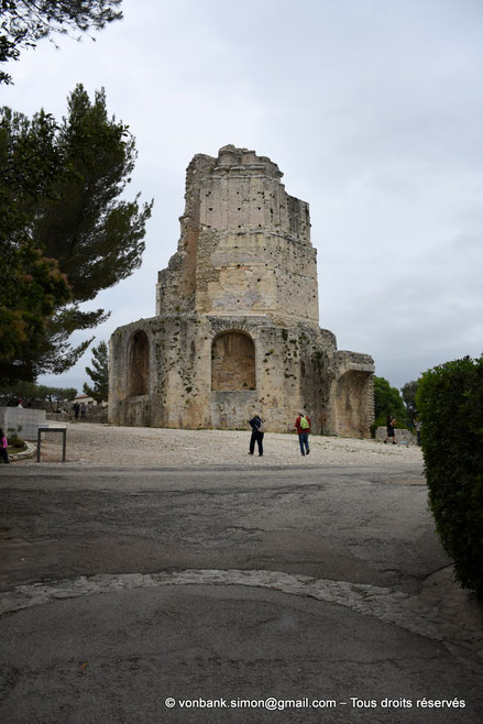 Nîmes (Nemausus) - Tour Magne - Mausolée - Remparts romains