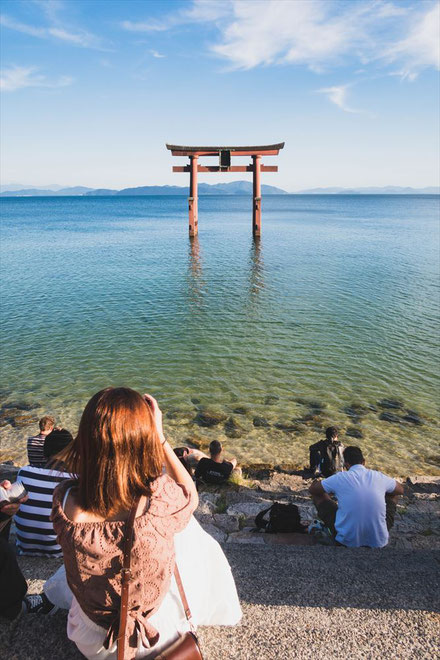 滋賀県琵琶湖「白髭神社」の階段と鳥居