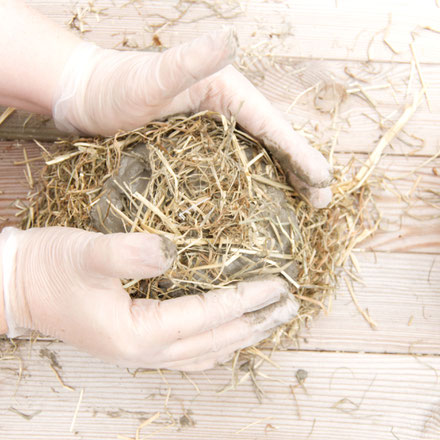 Crafting a hay reinforced DIY concrete Easter bowl by PASiNGA Tutorials