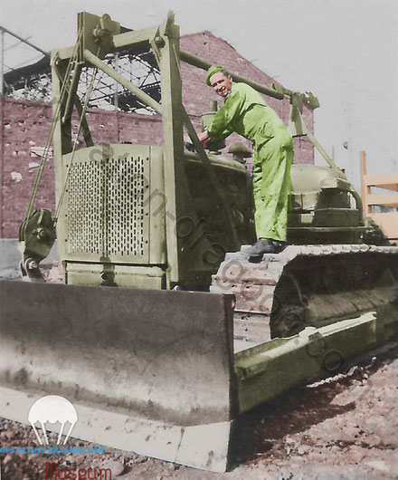 PALMER Clarence and his D 7 Caterpillar