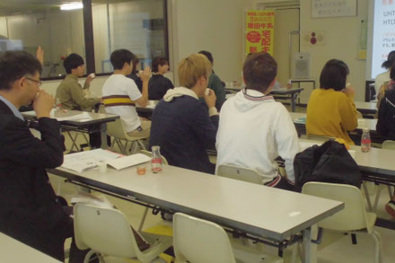 試飲の様子