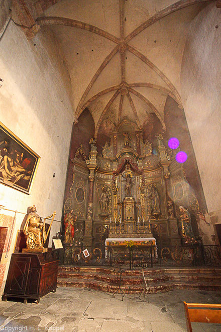 Bild: Altar in der Kirche St. Etienne in Ille-sur-Têt