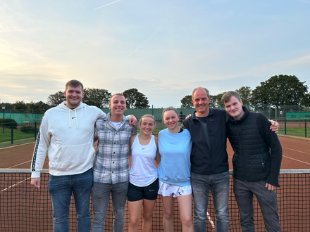 v. l.: Nick Geislinger, Malte Grumann, Birte Brokemper, Emma Rentmeister, Thomas Bikowski, Jakob Lensing