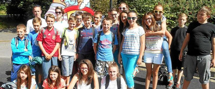 Les jeunes ados ont apprécié la sortie au parc d'attraction La Récré des 3 Curés, à Milizac.