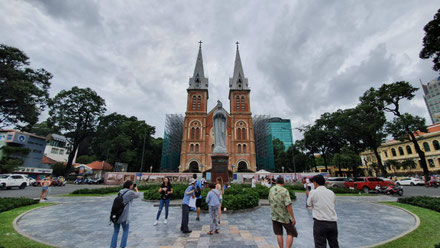 La cathédrale Notre-Dame de Saïgon (Vietnam).