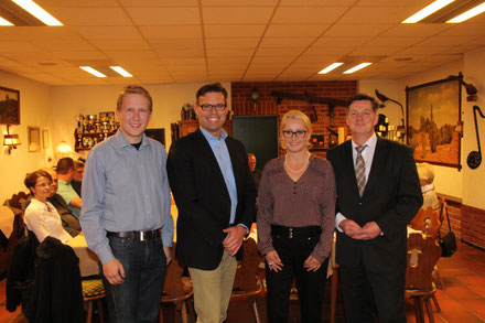 v.l. Felix Petersen, Dr. Christopher Scharnhop, Katrin Pfeffer und Eckhard Pols (Foto: Jörg Ahlfeld)